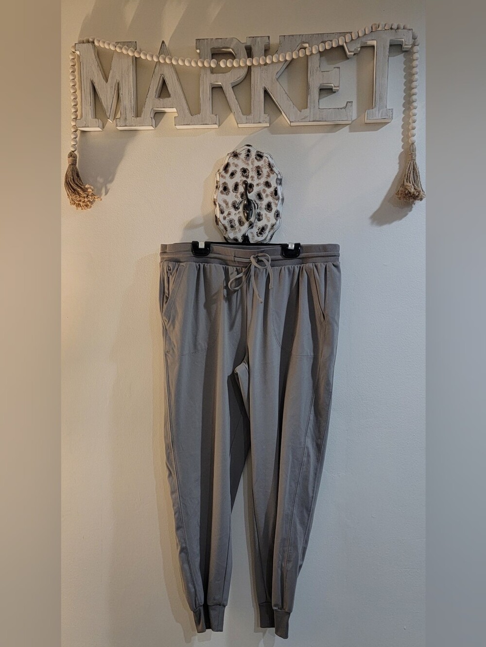 NWOT Rachel Zoe Taupe Drawstring Jogger Pants